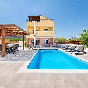 Ritas Villa Gennadi