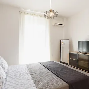Apartment Mandraki Center