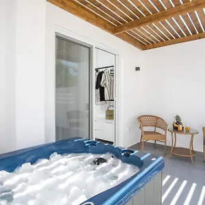 Calma Luxury &