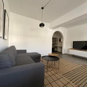 Mv *