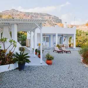 Anatoli Traditional * Archangelos (Rhodes)