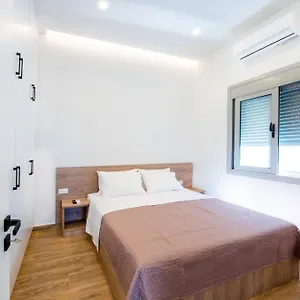 Dias Luxury Homes דירה