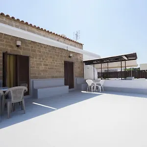 בית הארחה Stavros