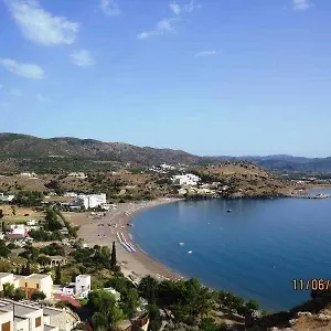 Krini Hotel 2*