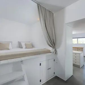 Vamare Beachfront House Hébergement de vacances