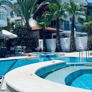 Aparthotel White Palace
