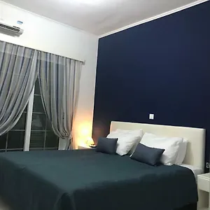 Beautiful And Charming Maisonette 아파트 *