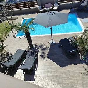 Maia Luxury Pool וילה אפאנטו