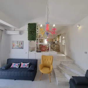 Apartment Arocaria In With Garden , Mountain And Sea View Faliraki