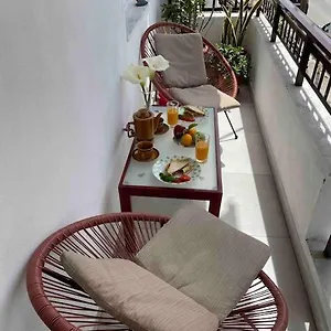 The Cosy Nest - Breakfast Lncluded Rhodes City