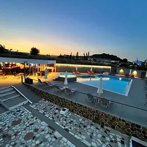 Family House 2* פליראקי