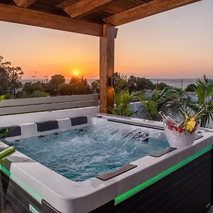 Apartment Odyssea View & Hot Jacuzzi Front