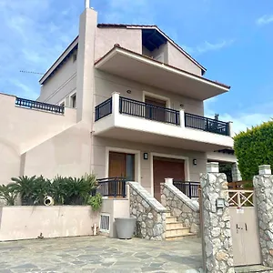 Seaview - Amazing Sea & Mountain View