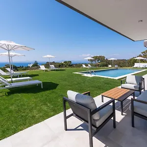 Aquarama Pool Daire