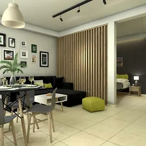 - Comfy Center Rodos Lägenhet