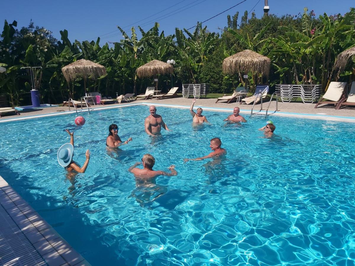 9 nudism USA Today