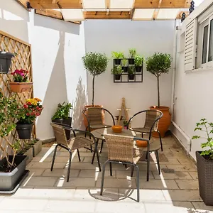 Islanders Yard * Rhodes City