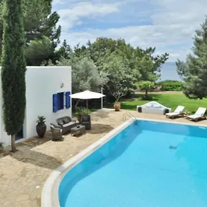 Blue Sapphire Villa *