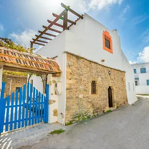 Deluca Traditional Stone House Semesterbostad