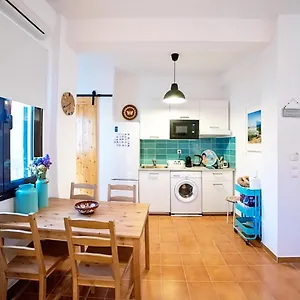 Natasha's Nest Apartament Rhodes City