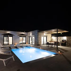 Terra Secreta Luxury Villa