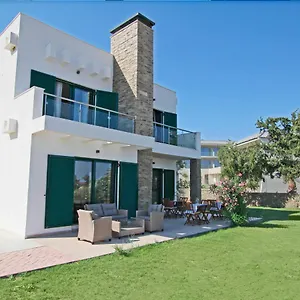 Villa Amalthea Villa *