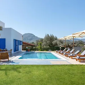 Blue Moon Villa