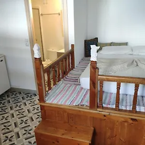 Zinovia Apartment *
