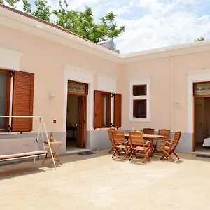 Classical Archontiko D&m Villa *