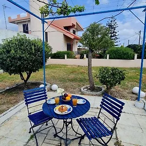 Holiday home Blue And White
