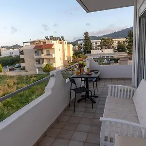 Toula's Grand With Sea View *