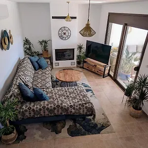 Casa Christiana, *