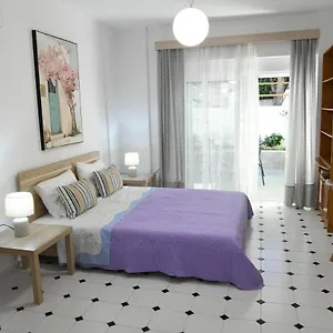 Evelyn's Cozy Διαμέρισμα