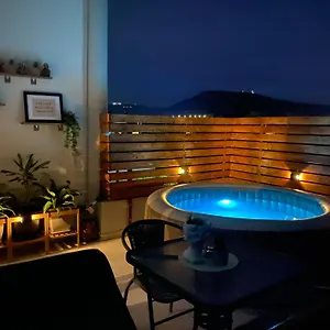 Marvinas Seaside Apartments, Gaia & Hydor Jacuzzi Appartamento