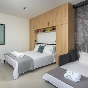 Menta Lux Sea View * Asgourou
