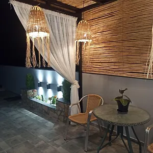 Paradise Apartment, Village * 라도스