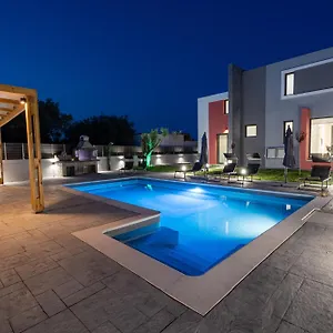 Pasadra Villa