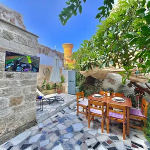 George&michael Traditional House *