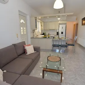 Apartment Nina's In Near The *