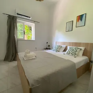 Menta 1-bedroom By Aelios In 이알리소스