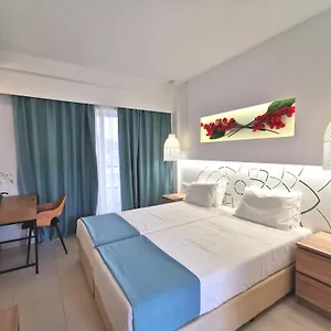 Artemis Apartahotel 3*