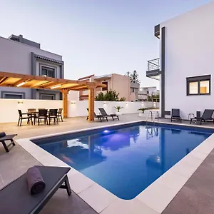 Ramo Luxury فيلة Kremastí