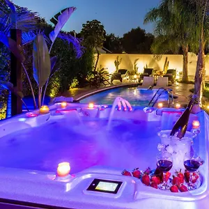 Antonakisvilla - Luxury Pool, Jacuzzi & Seaview Retreat Villa *