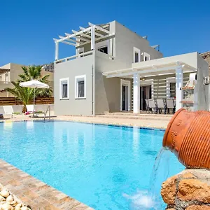 Villa Alexia By *