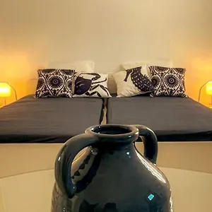 Charming Greek-style イアリソス