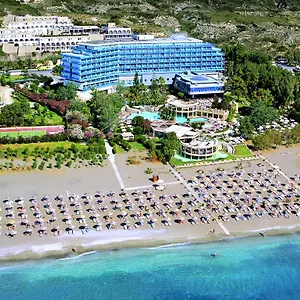 Semesteranläggning (resort) Calypso 4*