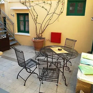 Apts Via Via 5*