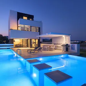 Albatross Beach Front Villas Villa *