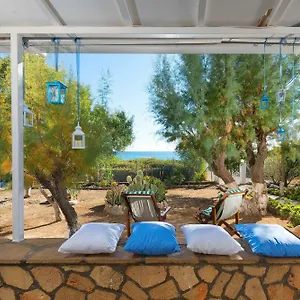 Sea House *