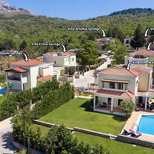 Seven Springs Villa *